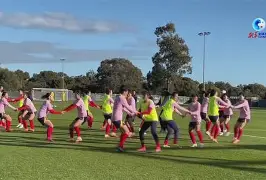 包含胜券在握！中国女足大放异彩赢得激烈比赛的词条